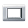 Series 44 - 44 technopolymer plate in natural aluminum 3-place plastic with chromed frame