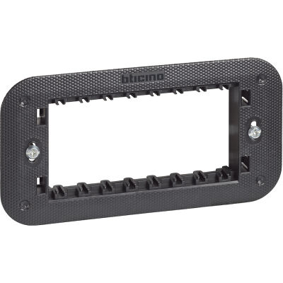 BTicino K4704 Living Now - Prise en charge de 4 modules