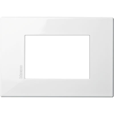 BTicino HW4803HD Axolute Air - axolute white 3-module cover plate