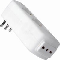 Adaptador múltiple de grande a 2 universales y un bypass blanco