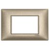 Plana - Placa metálica de bronce metalizado de 3 plazas