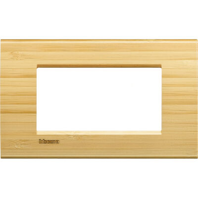 LivingLight - square Essenze plate in solid wood with 4 bamboo seats