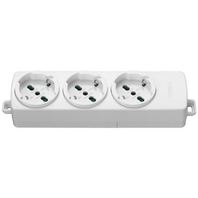 Toma múltiple con 3 tomas universales blancas.